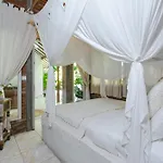Oberoi Luxury Villas - in heart Seminyak